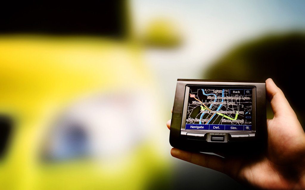 How to Safely Use Your GPS or Satnav